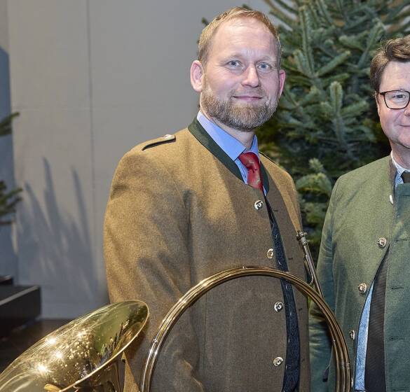 23. Jagdhornbläserkonzert 2025 - Landeshornmeister Gernot Kahofer und der Vorsitzende des Fachausschusses für Jagdliches Brauchtum, Reinhard Doplik, gestalteten die Veranstaltung. - © Georges Schneider/NÖ Jagdverband