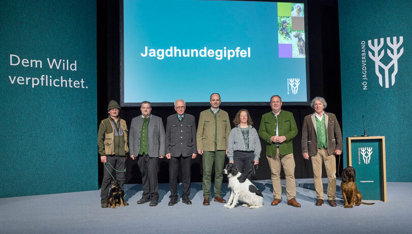 Jagdhundeführer und Präsidium - © photonews.at/Georges Schneider
