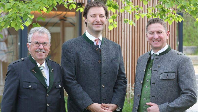 LJM Franz Mayr-Melnhof-Saurau (Mitte) mit den LJM-Stv. HR DDr. Burkhard Thierrichter (l.) und NAbg. Bgm. Andreas Kühberger (r.) - © Steirische Jagd