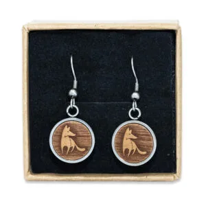 Fuchs-Ohrhänger aus Edelstahl und Birnenholz