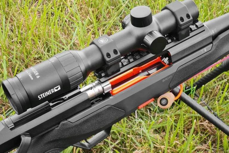 Beretta BRX1 mit Steiner Ranger 6 Zielfernrohr und orangefarbenem Magazin