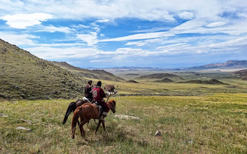 Pferde sind für die Mongolen sehr wichtig, weshalb schon ab frühester Kindheit mit dem Reiten begonnen wird.