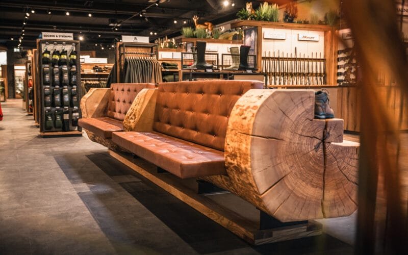 Flagshipstore von Frankonia in Rottendorf bei Würzburg (Bayern).