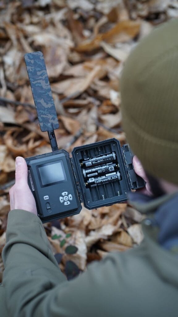 ICU CLOM CAM 6 battery load 1